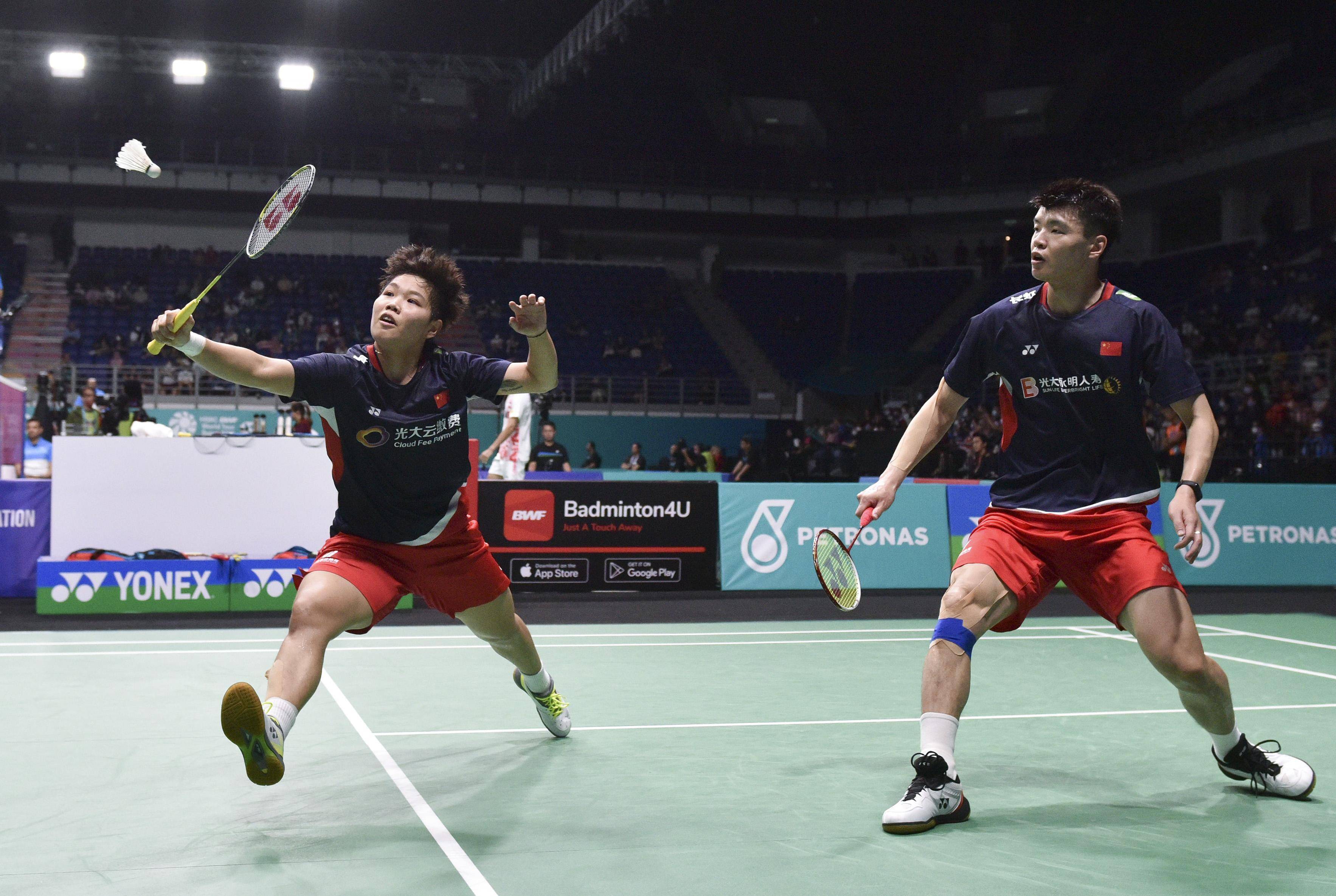 印尼队逆转丹麦队,黄鸭组合点燃赛场 印尼队逆转丹麦队,黄鸭组合点燃赛场