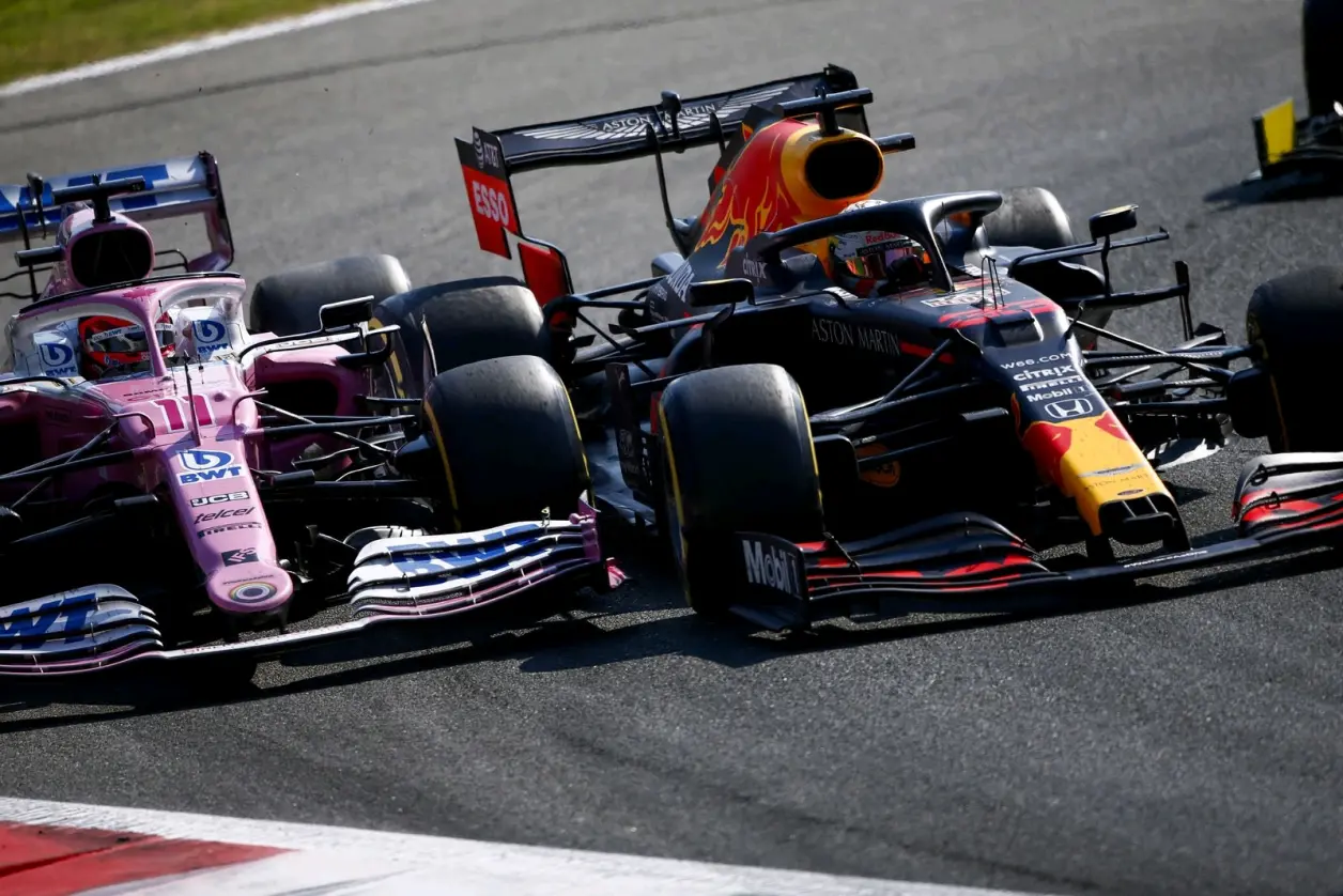 阿斯顿马丁险胜威廉姆斯,佩雷兹惊艳四座 阿斯顿马丁险胜威廉姆斯,佩雷兹惊艳四座