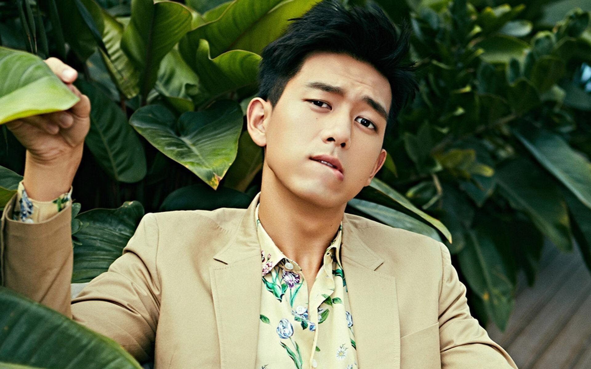 奥运周期关键战,森林狼惊天逆转马刺,焦点战燃爆赛场