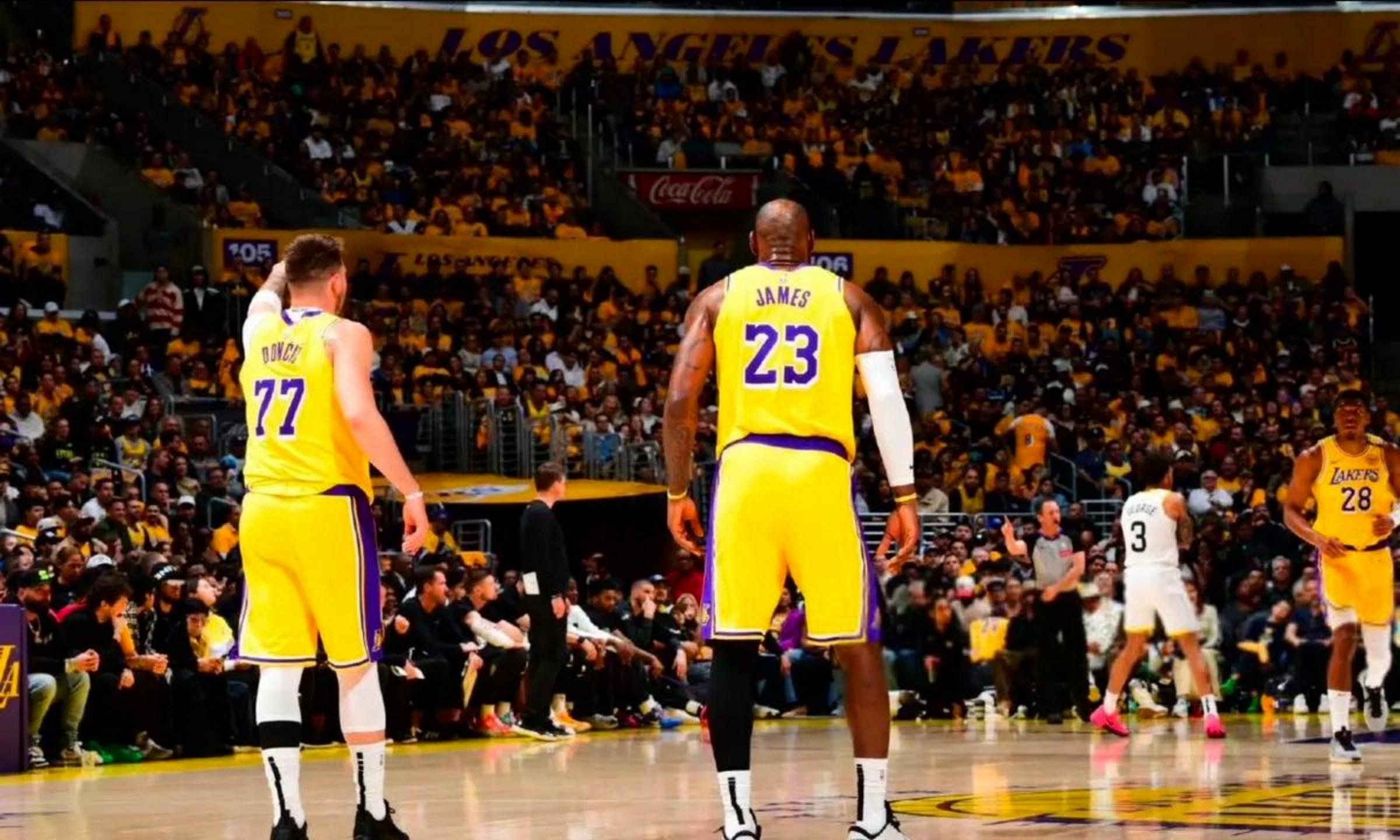 詹姆斯爆发，浙江队加时取胜公牛